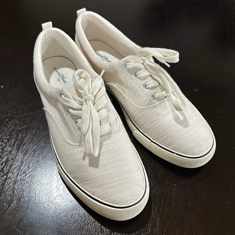 Target Universal Threads White/Cream Tennis Shoes